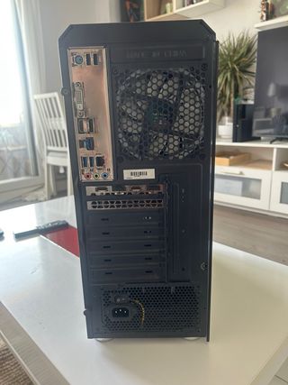 Ordenador Gaming GAMERPC sobremesa y periféricos