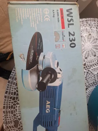 Amoladora AEG WSL 230 sin usar