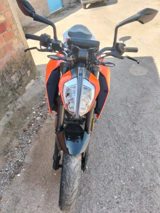 KTM Duke 125 NAKED Naranja/Negra