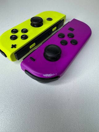 Joy-Cons Nintendo Morado y Amarillo