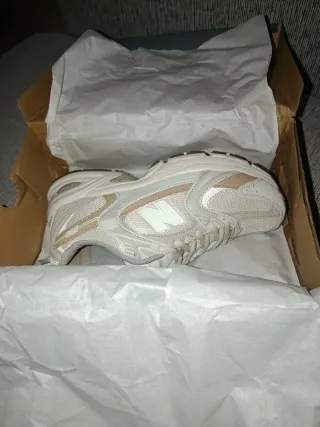 New Balance 530 Beige Nuevas