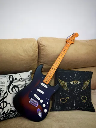 Squier 40th Stratocaster Anniversary Tobacco Aged