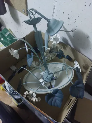 Lámpara Decorativa Floral Teal y Blanca