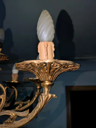 Lámpara de techo dorada de  bronce