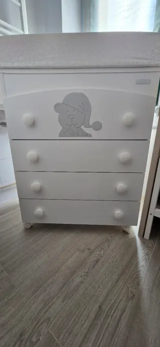 Cómoda cambiador bebé con bañera