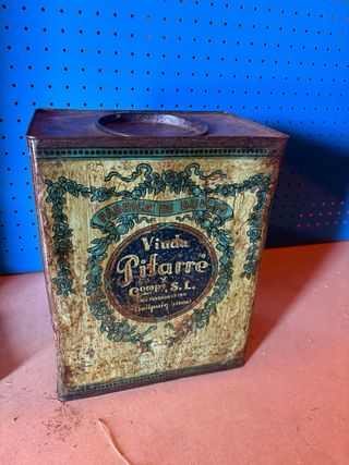 Lata antigua Viuda Pitarre Fábrica de Dulces
