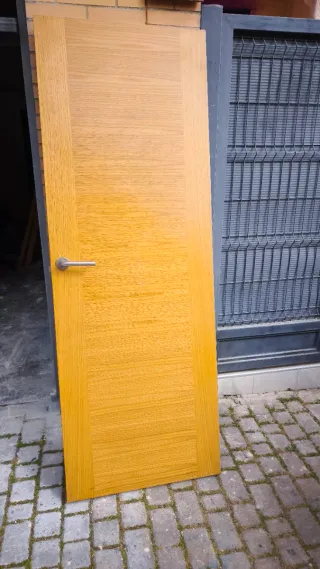 Lote 9 Puertas de Roble. 150€ todas