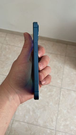iPhone 13 Azul Con bateria y pantalla cambiada