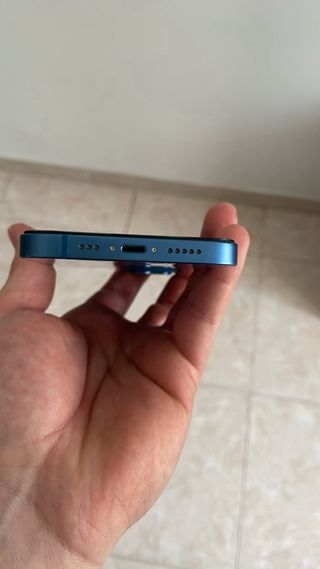 iPhone 13 Azul Con bateria y pantalla cambiada