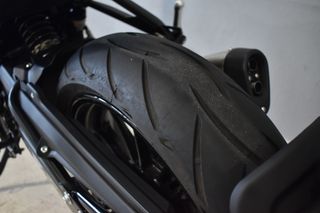 Benelli Leoncino 250 Roja y Negra