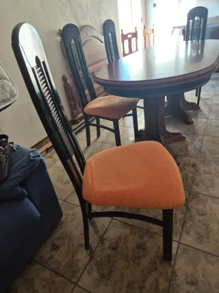 Mesa comedor madera cerezo extensible y 6 sillas