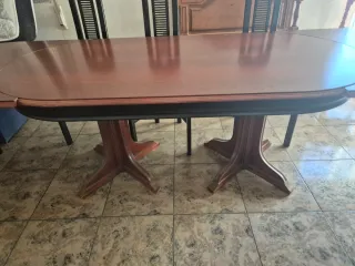Mesa comedor madera cerezo extensible y 6 sillas