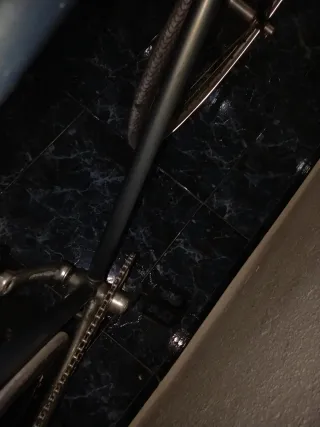 Bicicleta urbana gris