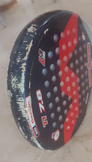 Pala de pádel Varlion con funda