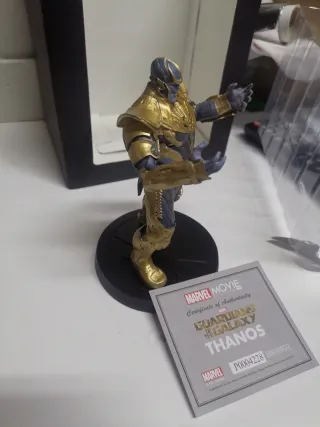 Figura Thanos Marvel