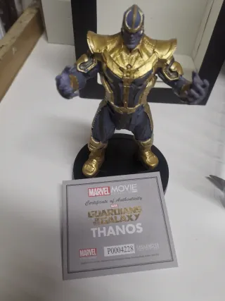 Figura Thanos Marvel