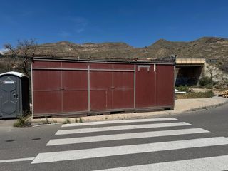 Caseta prefabricada bar con baños