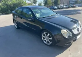 Mercedes-Benz Clase C 2004