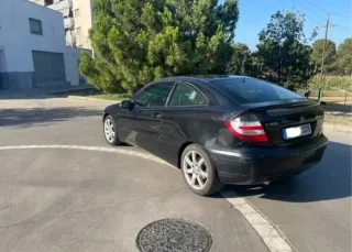 Mercedes-Benz Clase C 2004