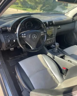 Mercedes-Benz Clase C 2004