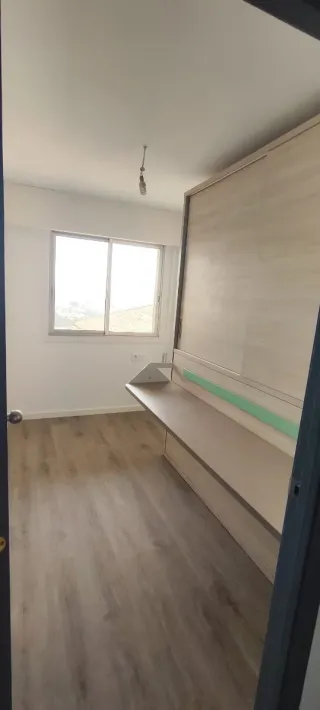 Se alquila piso reformado en Os Tilos (Teo)