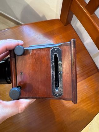 Antiguo estereoscopio de madera