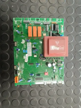 Placa Saunier Duval Isofast F28 E1 / F35 E1