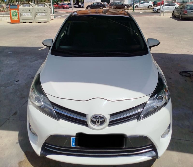 Toyota Verso 2014 - foto 1