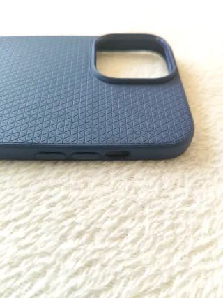 Funda Spigen iPhone 14 Pro Max / 15 Pro Max
