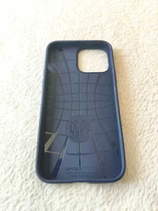 Funda Spigen iPhone 14 Pro Max / 15 Pro Max