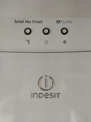 Nevera INDESIT Total No Frost A+