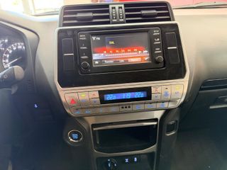 TOYOTA Land Cruiser 2.8 D4D GX 7 Plazas