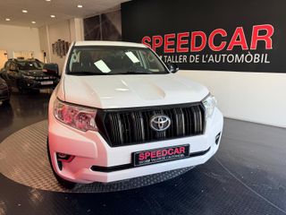 TOYOTA Land Cruiser 2.8 D4D GX 7 Plazas
