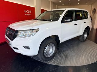 TOYOTA Land Cruiser 2.8 D4D GX 7 Plazas