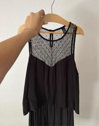 Vestido negro con encaje