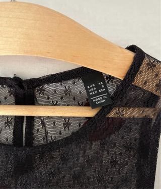 Vestido negro con encaje