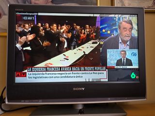 TV Sony Bravia modelo KDL-26S2010 de 27 pulgadas