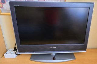 TV Sony Bravia modelo KDL-26S2010 de 27 pulgadas