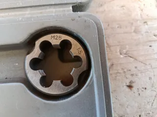 Terrajas M20, M25 con mandril y guías