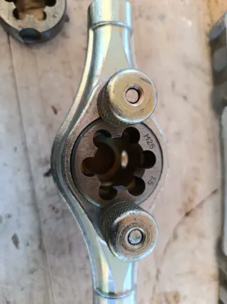 Terrajas M20, M25 con mandril y guías