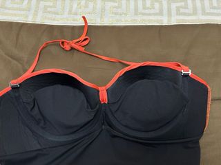 Bañador de lujo con detalle joya