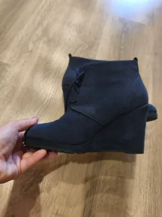 Botines de cuña, número 37