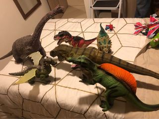 Lote Juguetes Dinosaurios y Dragón