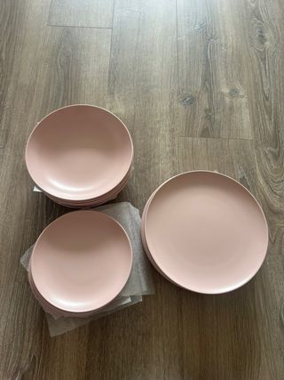 Vajilla IKEA FÄRGLAR 18 piezas rosa