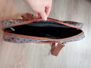 Bolso cartera marrón y gris