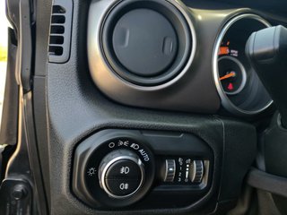Jeep Wrangler 2.2 CRD Sport 8ATX E6D
