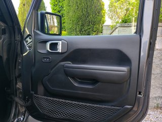 Jeep Wrangler 2.2 CRD Sport 8ATX E6D
