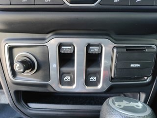 Jeep Wrangler 2.2 CRD Sport 8ATX E6D