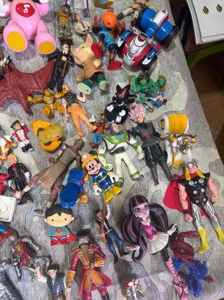 Lote de figuras de colección