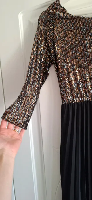 Abito elegante plissettato oro e nero tag s